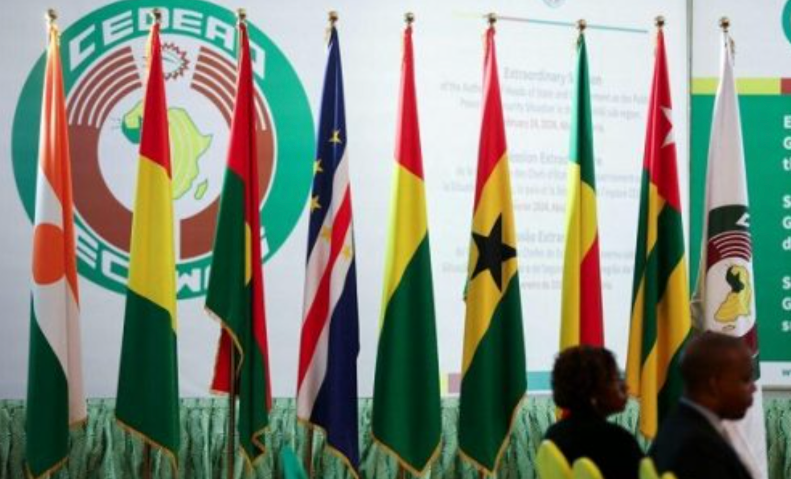 西共体解除对几内亚的所有制裁