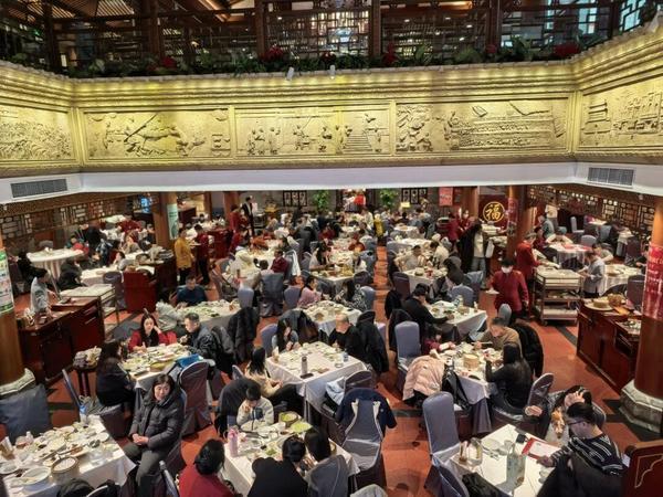 
东南大学附属中大医院梁元姣朱晓丽韩淑华黄牛挂号电话回顾2025：全聚德餐饮主业稳中有进，食品化战略提速打造新引擎