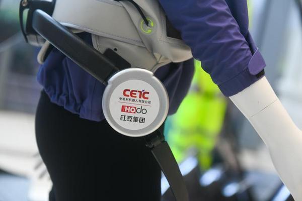 空军总医院黄牛号贩子票贩子代网上预约代挂号电话牵手国家级机器人平台,红豆“AI+服装+机器人”转型再提速