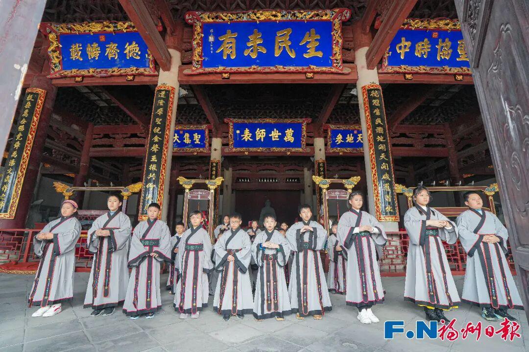 假期第五天，福州文旅上榜&ldquo;特色年味游&rdquo;全国第二，还火上人民日报、新华社、央视！