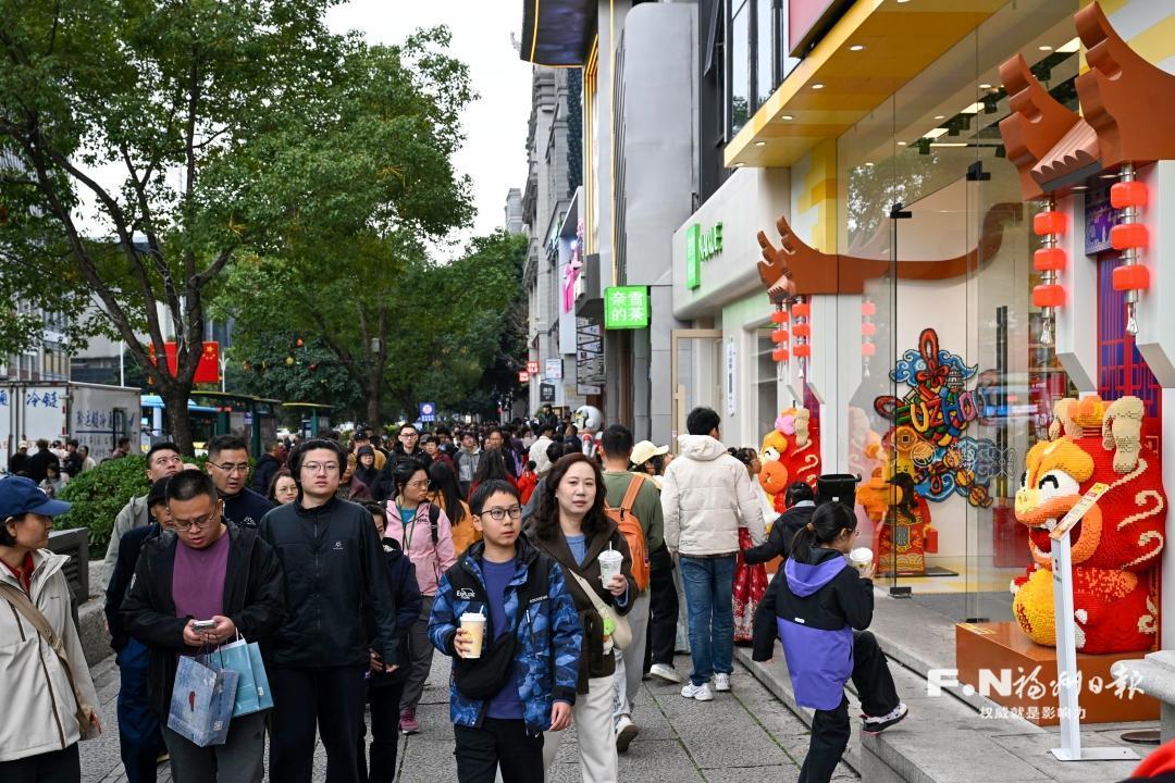 福州：烟火气升腾 春节假期消费活力旺
