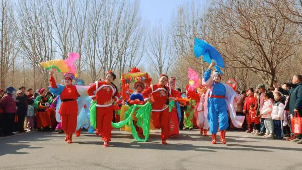 
中国中医科学院西苑医院洪霞刘红梅郭德海张翠珍黄牛挂号电话北京大兴榆垡镇2026新春民俗巡演为乡村振兴注入文化动能