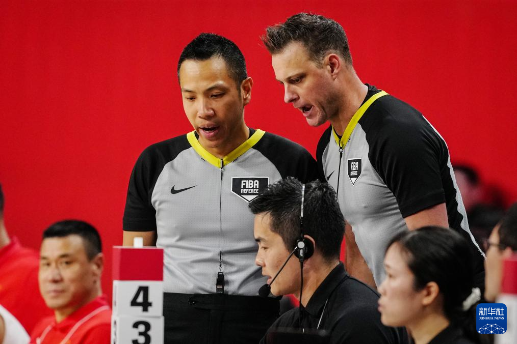 篮球世界杯预选赛:中国队胜日本队