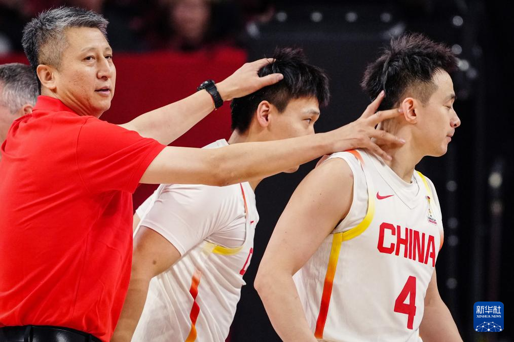 篮球世界杯预选赛:中国队胜日本队