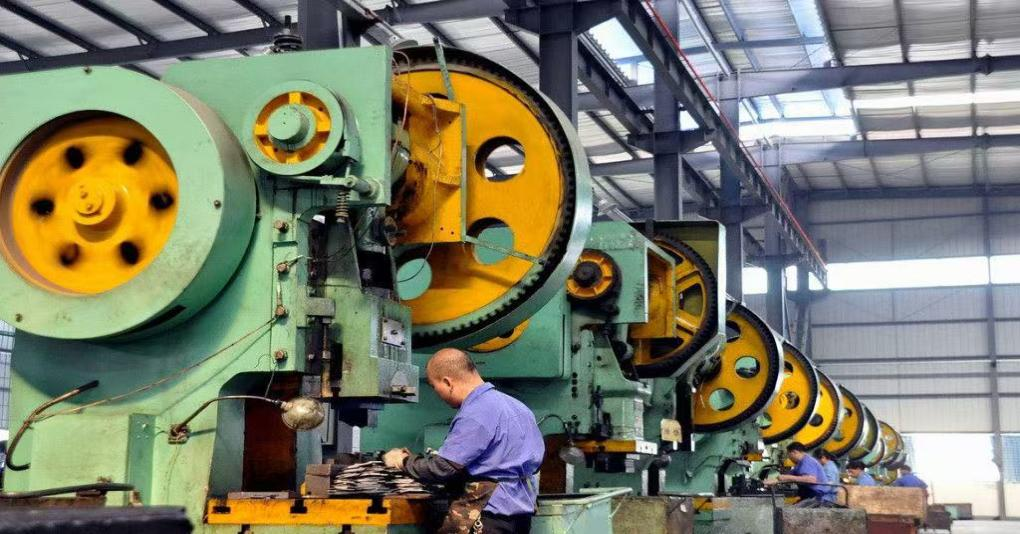 湖南各大医院黄牛挂号电话俯身听需求 精准赋动能 恒丰银行科技金融伴“新”成长