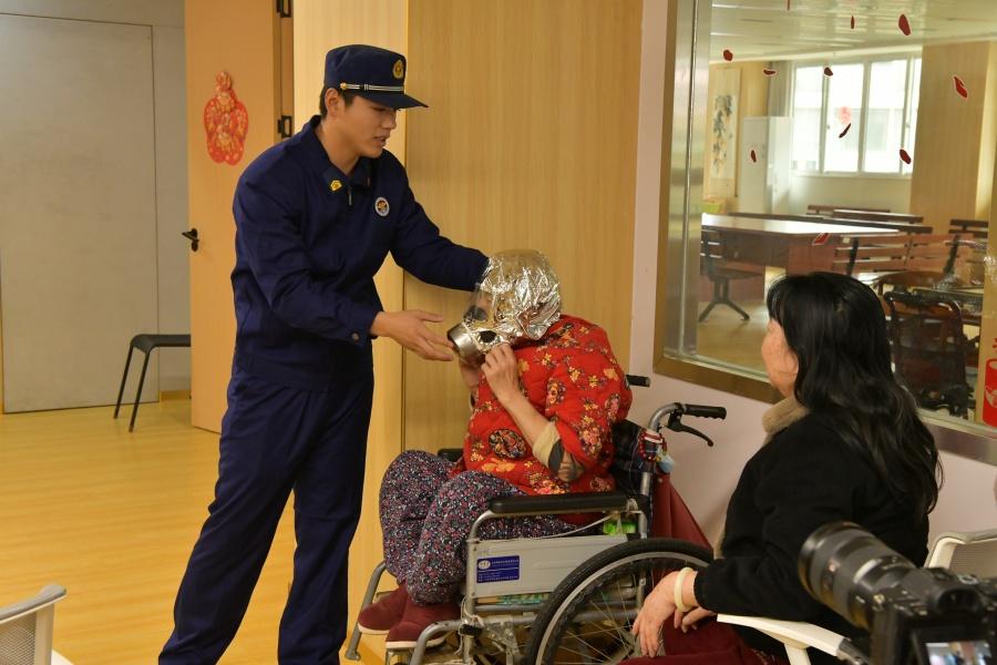 福建多地开展实践活动传承弘扬雷锋精神