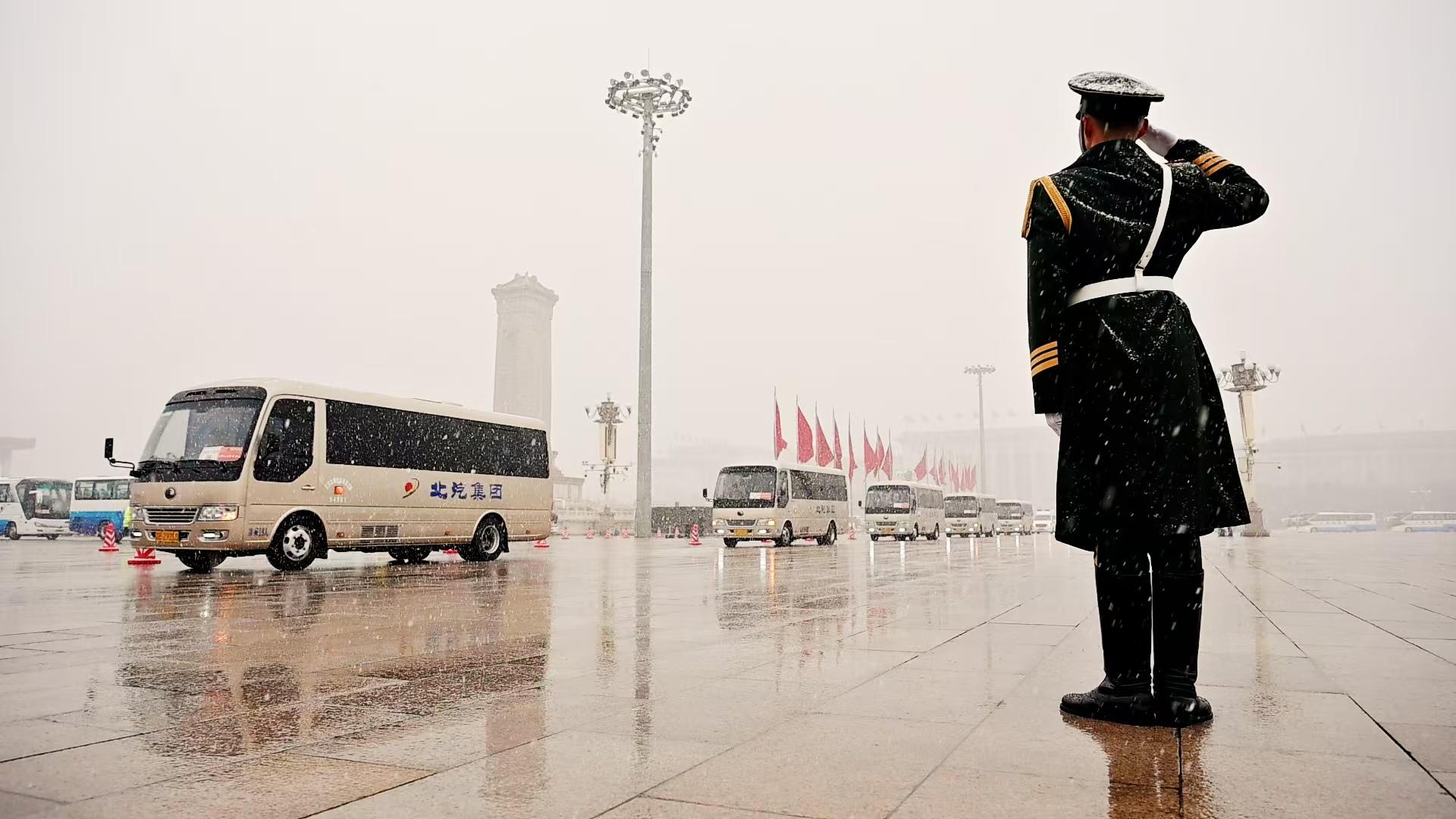 儿研所医院黄牛号贩子票贩子代网上预约代挂号电话奏响“十五五”开局强音!宇通连续22年主力护航全国两会