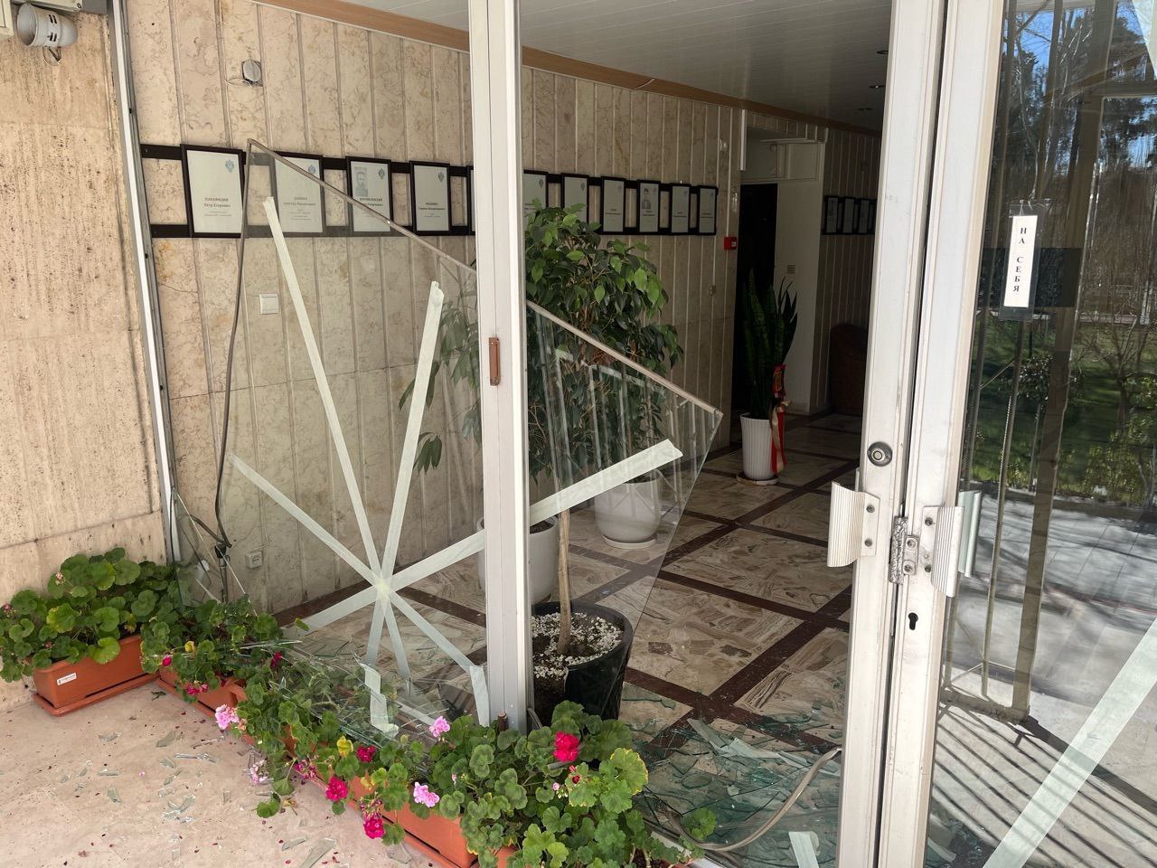 俄罗斯驻伊朗总领馆在袭击中受损 俄方要求保障外交人员安全