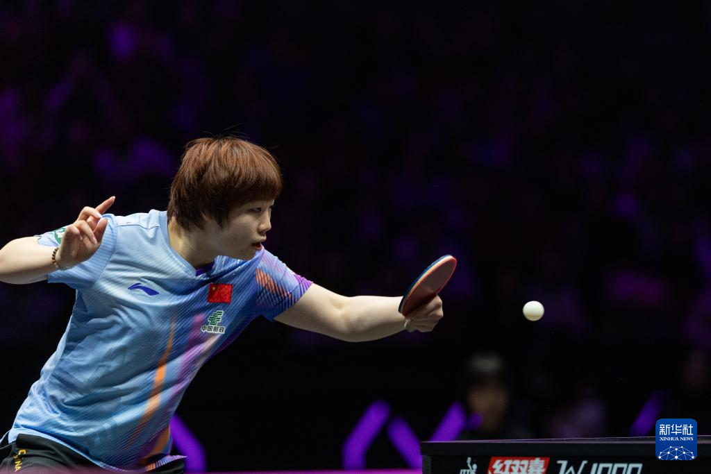 乒乓球——WTT重庆冠军赛:蒯曼晋级女单16强