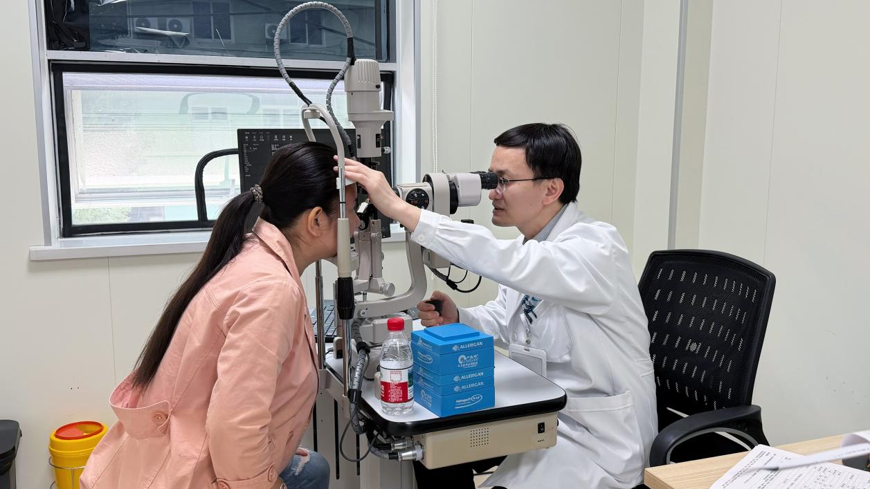 复旦大学附属妇产医院程海东李喜莲潘明明胡蓉华克勤李斌陈义松武欣赵宇清丁景新黄牛挂号电话华厦眼科专家吴仁毅:警惕“视力小偷”,早筛早诊共防青光眼盲