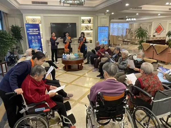 上海医院黄牛号贩子票贩子代网上预约代挂号电话三月津城,“中行红”这样续写新时代雷锋日记