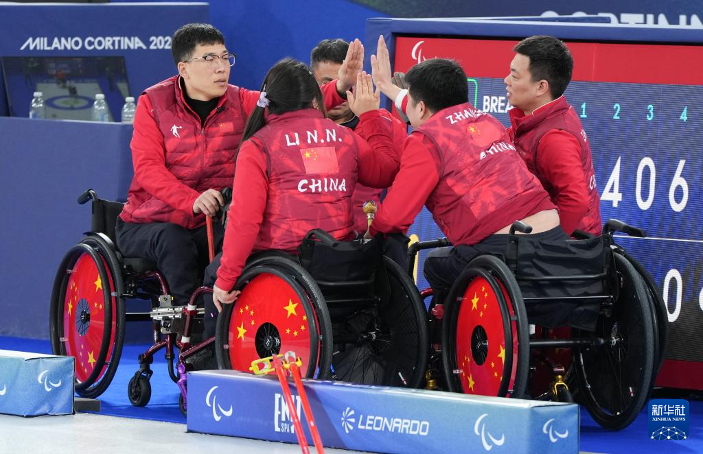 冬残奥会——轮椅冰壶混合团体循环赛：中国队胜瑞典队