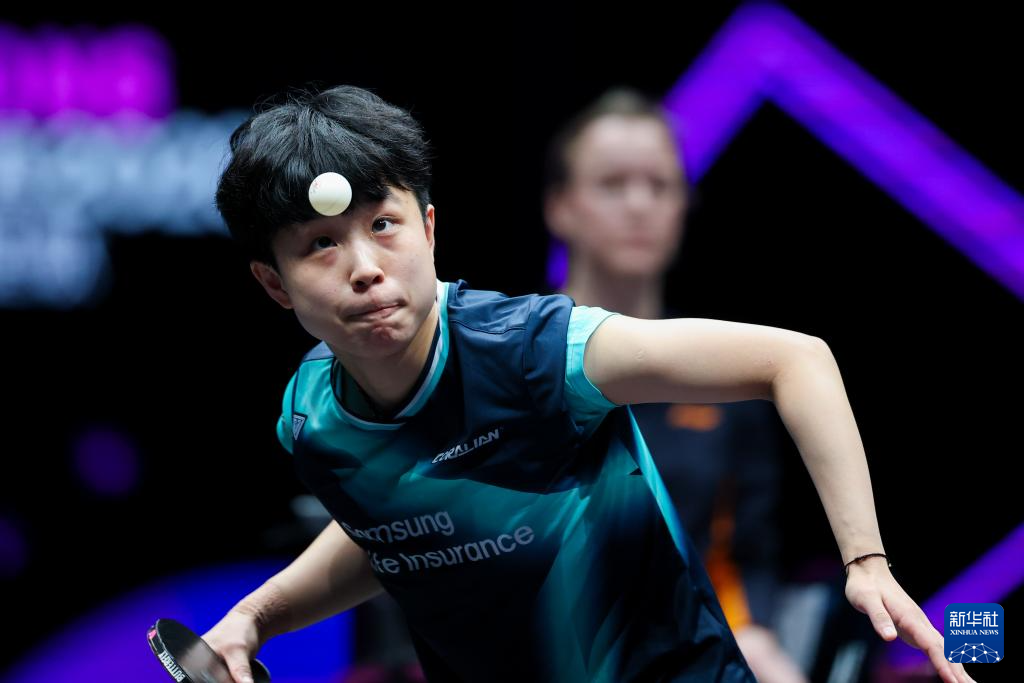 乒乓球——WTT重庆冠军赛：孙颖莎晋级女单16强