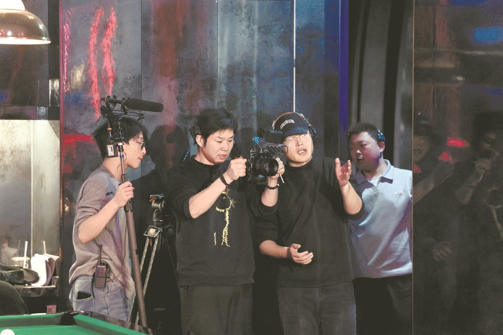 在《皑如山上雪》片场，见证微短剧精品化流程