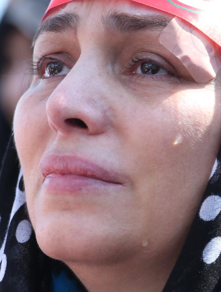 伊朗为遇难官兵和官员举行葬礼