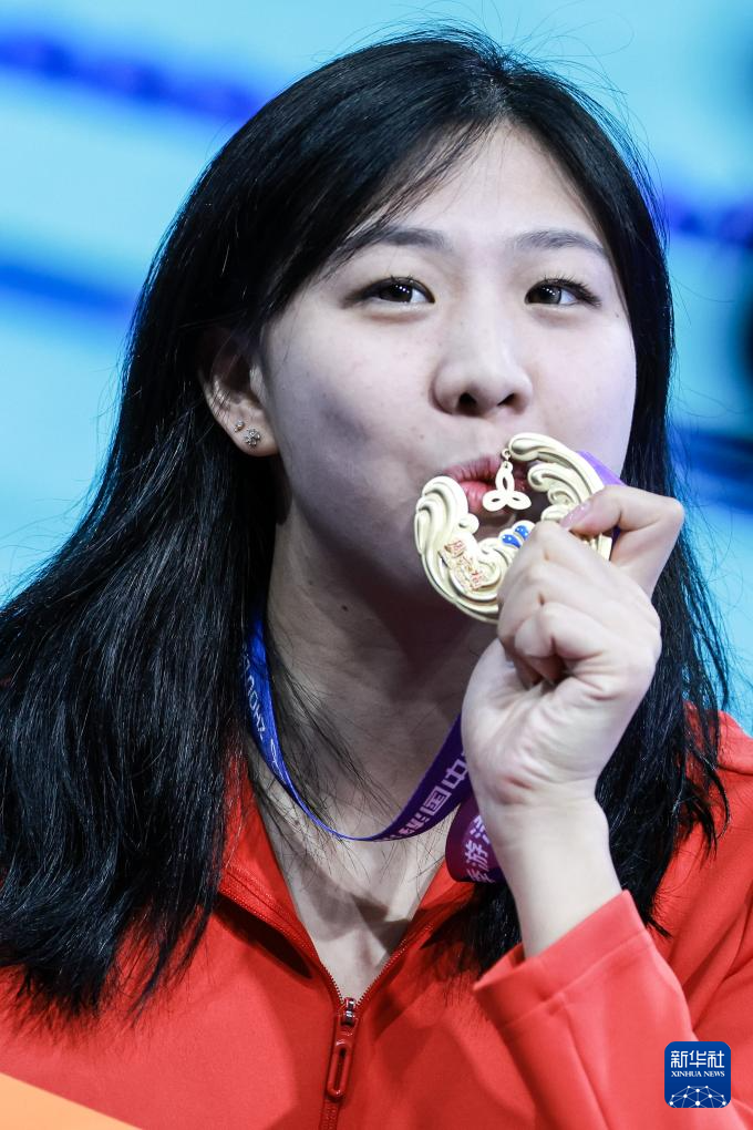 中国游泳公开赛：唐钱婷获女子50米蛙泳冠军