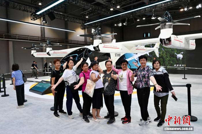 上海华东医院黄牛号贩子票贩子代网上预约代挂号电话(经济观察)“起飞”一周年,香港低空经济成效几何?