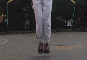 闽报里丨倒计时3天：足球、跳绳该避什么“坑”？