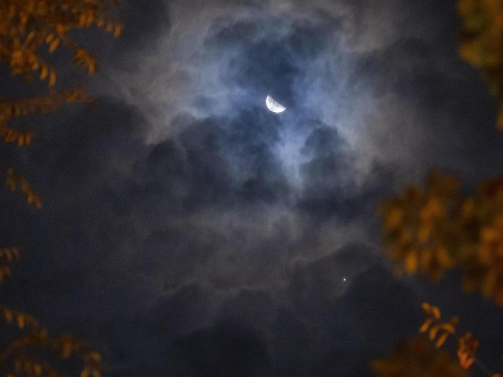 就在26日!木星合月带来一场高颜值“星月对话