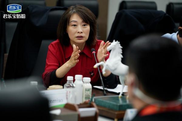 
中山大学附属第六医院黄牛号贩子票贩子代网上预约代挂号电话科学营养，领跑全球：君乐宝&肯尼亚市场合作交流会圆满召开