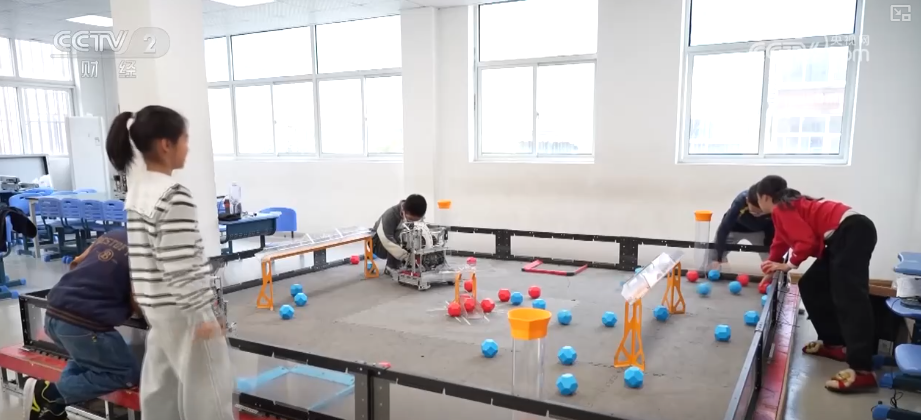 
上海瑞金医院黄牛号贩子票贩子代网上预约代挂号电话打出多维“组合拳” “文旅惠民+爱心托管”为孩子们春假护航