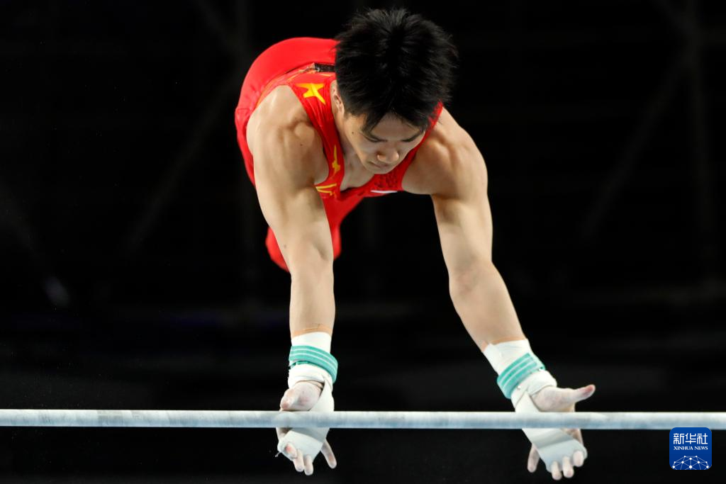 体操世界杯开罗站｜李鸿颜获男子单杠冠军
