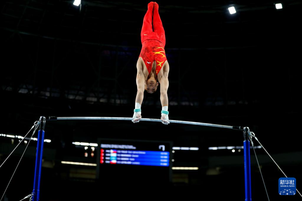 体操世界杯开罗站｜李鸿颜获男子单杠冠军