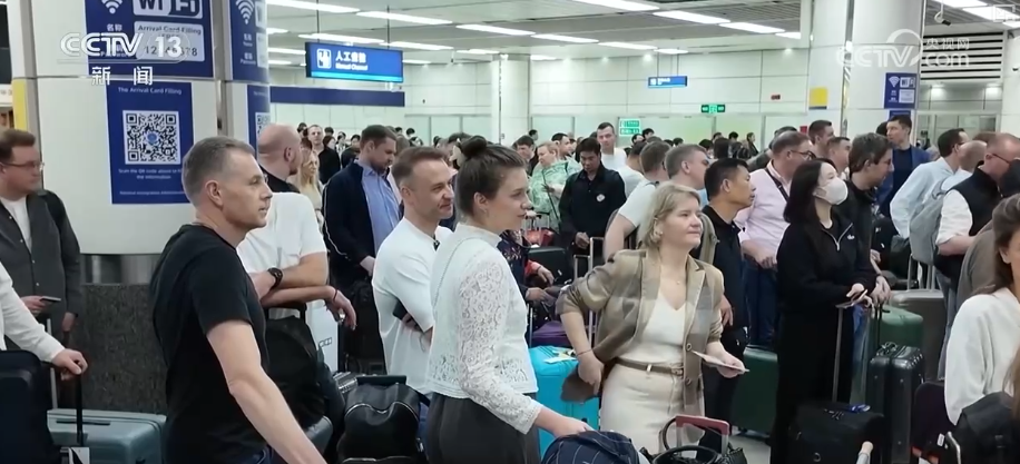 
中山大学孙逸仙纪念医院黄牛号贩子票贩子代网上预约代挂号电话7300万人次、348万辆艘架列次！透过数据看跨境流动持续火热