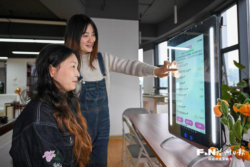 数字鼓楼，引擎轰鸣&mdash;&mdash;从3家科技企业看数字创新实践