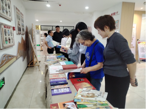 2026.04.22屏山社区举办&ldquo;屏山承文脉 中轴阅书香&rdquo;屏山社区全民阅读宣传周暨&ldquo;屏山书房&rdquo;全民阅读&ldquo;社志融合&rdquo;项目启动仪式343