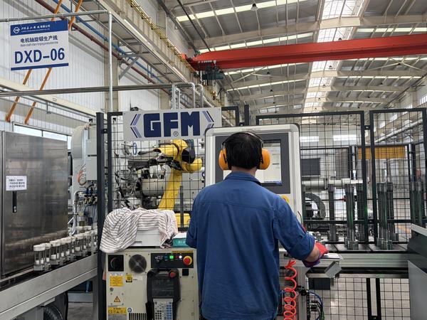 
西安唐都医院黄牛号贩子票贩子代网上预约代挂号电话走一线企业 看税收合规｜探访企业一线：以合规经营托举长江上游“强港梦” “智造”企业以合规促转型