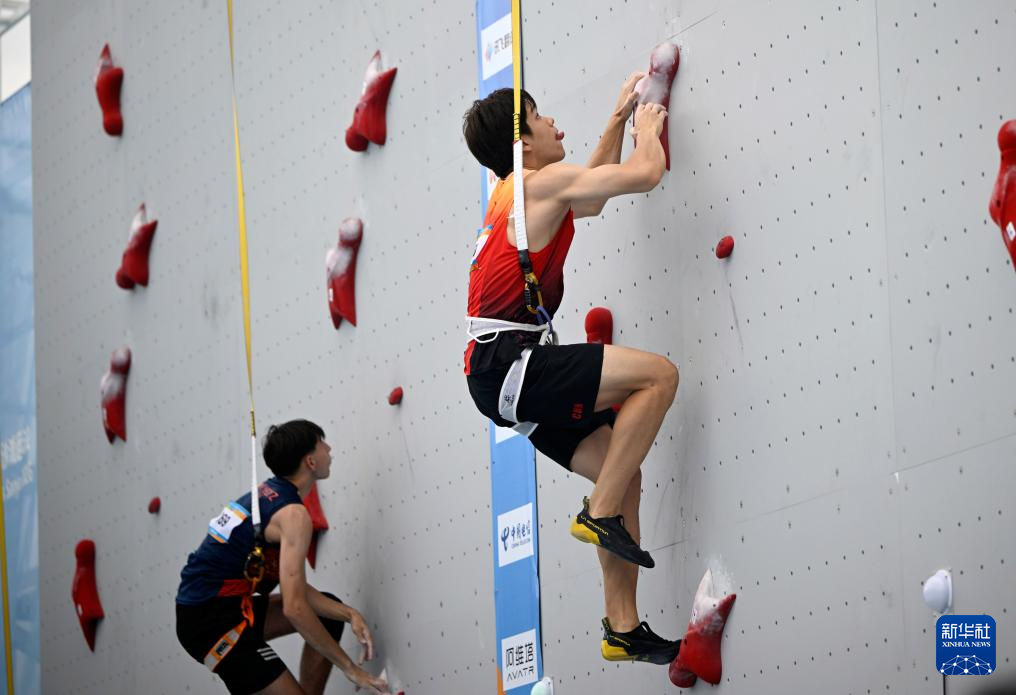 亚沙会｜中国选手赵一程刷新男子速度攀岩世界纪录