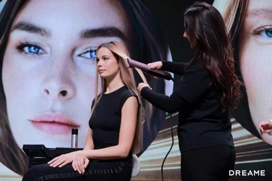 
陆军特色医学中心（大坪医院）徐伦山张溢华李昆昆黄牛挂号电话追觅硅谷发布会周持续高燃，苹果联合创始人沃兹到场站台追觅手机