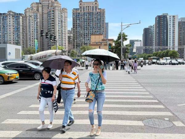 
上海市中医医院黄牛号贩子票贩子代网上预约代挂号电话北方多地迎来高温过程，这个夏天会很热吗？