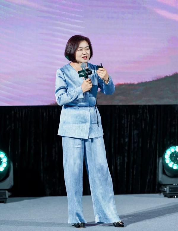 
中山大学附属第六医院黄牛号贩子票贩子代网上预约代挂号电话嘉康利：打造有温度的社群生态，实施新财年战略规划