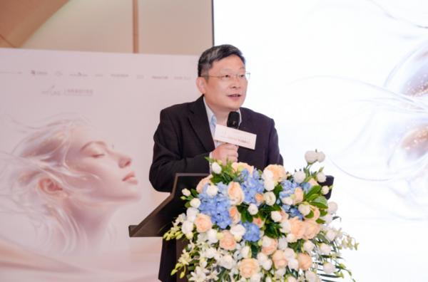 
上海华山医院黄牛号贩子票贩子代网上预约代挂号电话聚焦五大皮肤难题，上海美莱第二届学术研讨会搭建民营与公立协同新平台