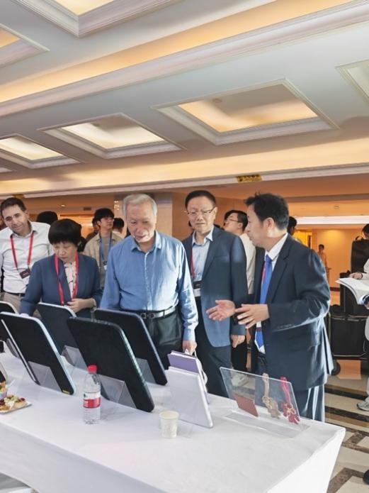 
中山大学中山眼科医院黄牛号贩子票贩子代网上预约代挂号电话兴业科技：把三十年皮革手感写成机器人能读懂的档案