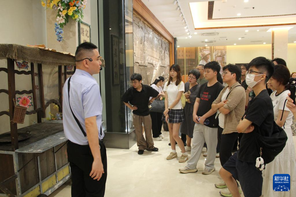 在粤台青观影《给阿嬷的情书》：从侨批中感受两岸情义