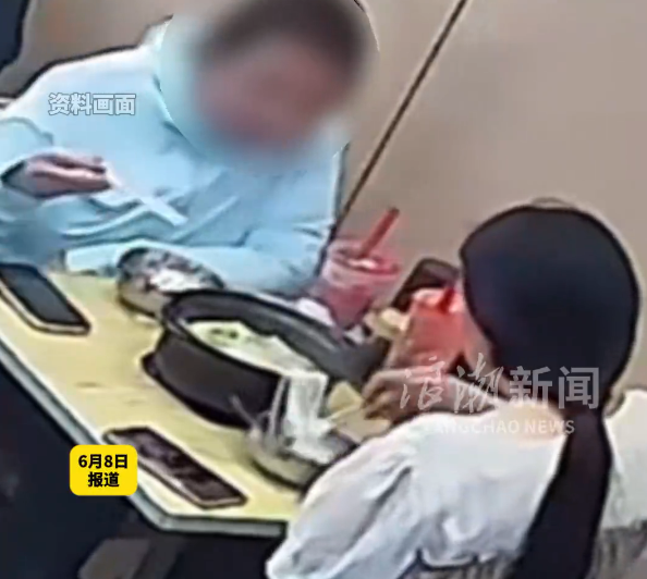 两女子差评米线量少 老板晒监控打脸：分出了一小碗吃完后才拍照