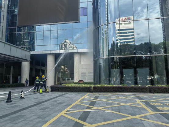 20251128携手驻防线 共战护平安&mdash;消防演练暨安全应急培训活动559