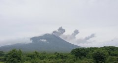 
中国医学科学院苏凯邱斌刘文胜刘杰黄牛挂号电话印尼两座火山喷发 火山灰柱