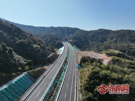 政永高速德化段正式通车 德化至福州车程缩短1小时