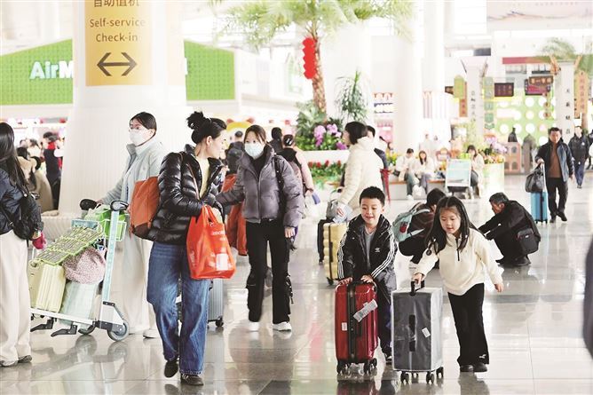 厦门机场春运启动 推出多项值机服务