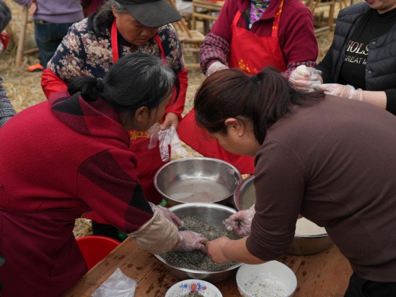 “乡愁村晚”联结乡土记忆，探索有温度的乡村振兴新路径
