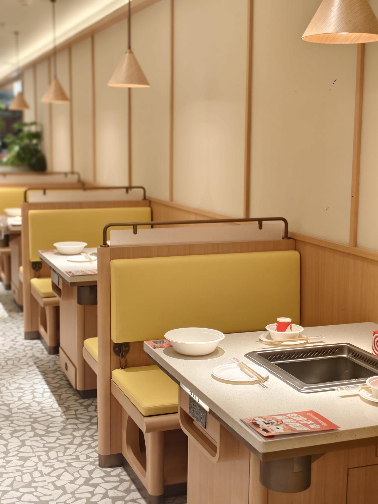 
陆军军医大学新桥医院杨鹰易善红方针强马丹肖卫东黄牛挂号电话海底捞宠物友好主题店落户苏州 创新场景开启“与宠相伴”火锅新体验