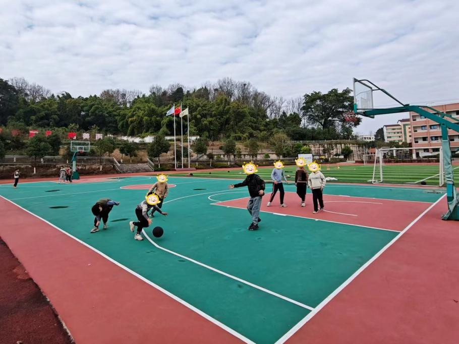 
浙江大学医学院附属儿童医院沈杰黄丽素陈建惠高志刚王颖硕陈志敏黄牛挂号电话体教融暖乡校，书香赋能振兴——小赢公益三重助力大石小学绘就成长新篇