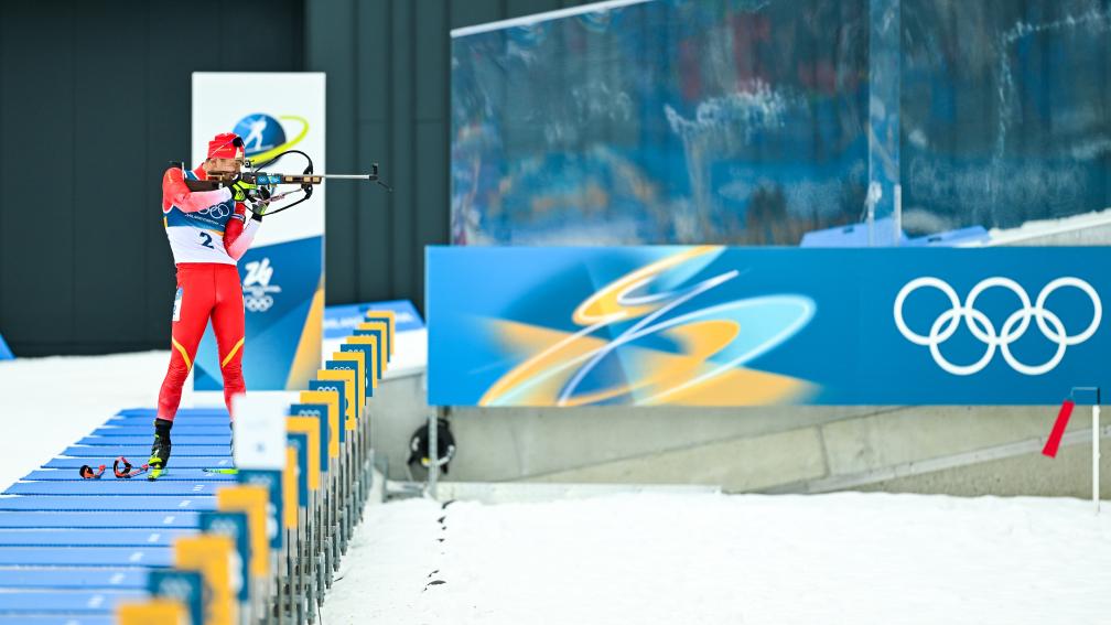 冬奥会｜冬季两项男子20公里：挪威新星博特恩夺冠 闫星元顺利完赛