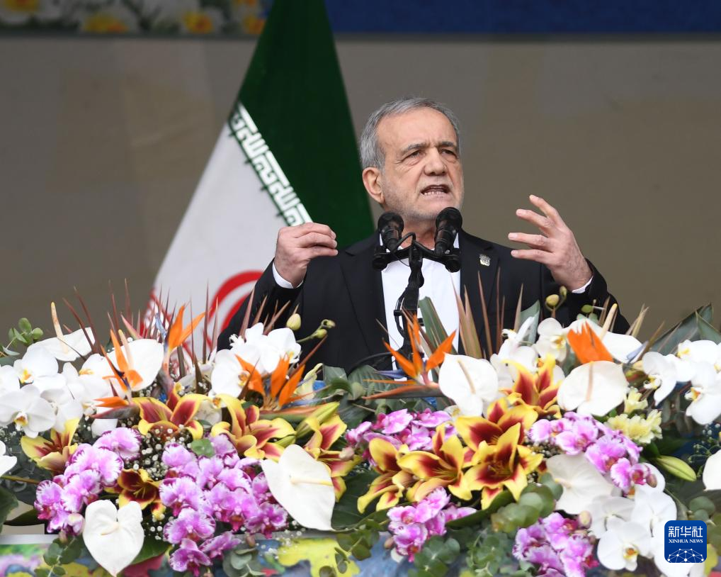 伊朗总统：不寻求核武器并准备接受核查