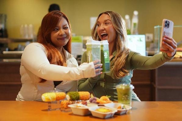 
宣武中医医院黄牛号贩子票贩子代网上预约代挂号电话奈雪马来西亚旗舰店开业排长队，三日售出近万份产品