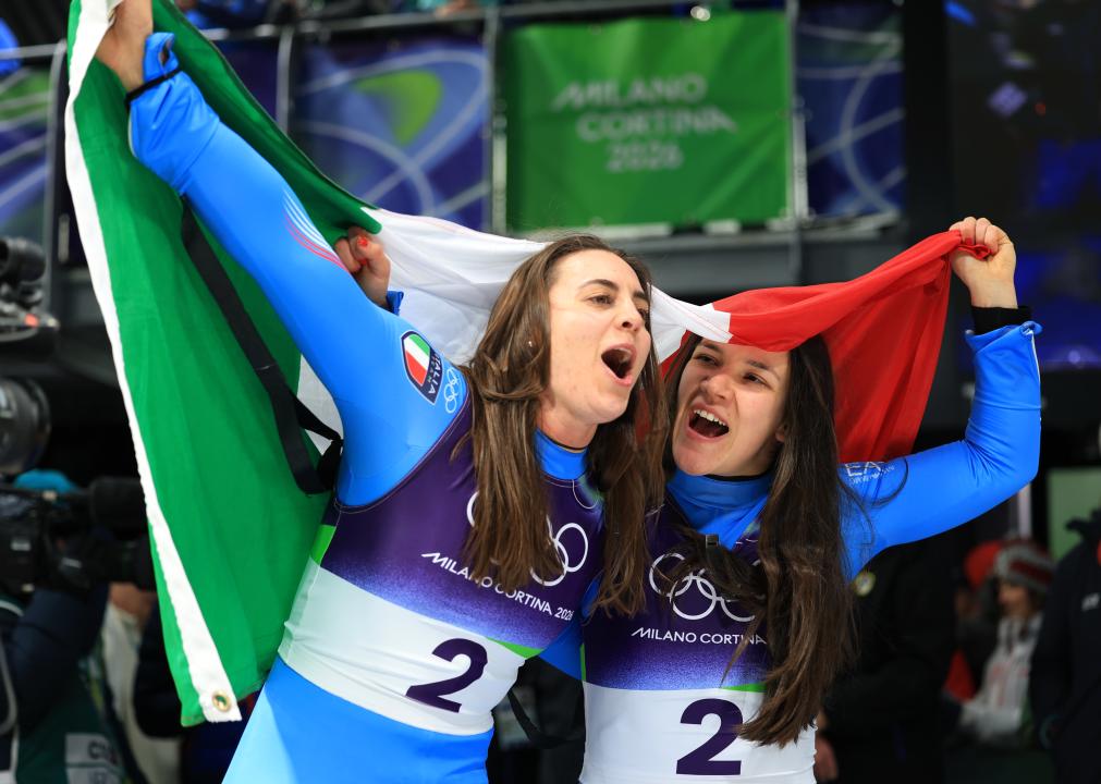 冬奥会｜双人雪橇：意大利队揽两金 中国组合迎突破